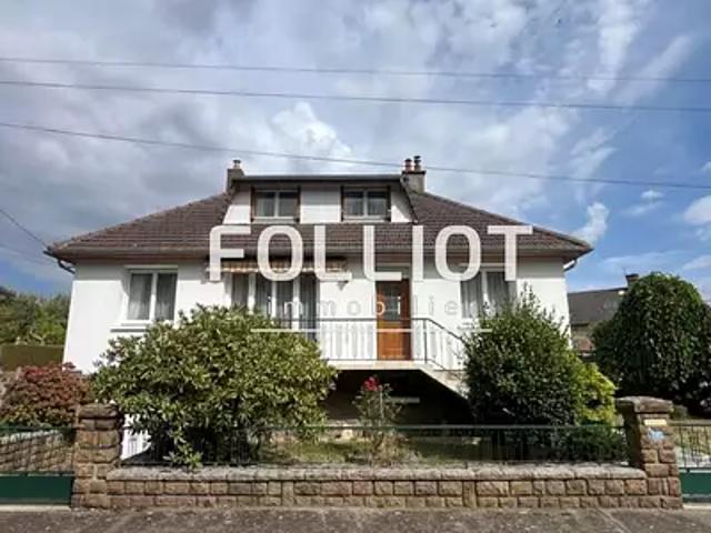 Vire Normandie 14500 Achat / Vente maison 4 pièces t4 au dernier étage
