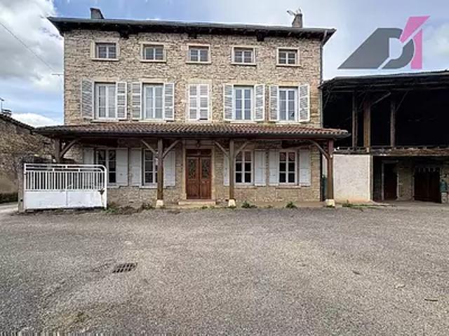 Viré 71260 Achat / Vente maison 6 pièces t6