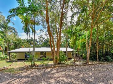 House for sale in Darwin River - Equipped kitchen