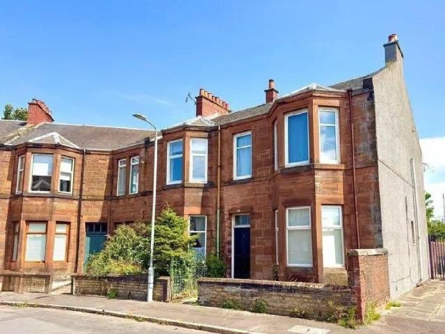 Virginia Gardens, Ayr KA8 1 bed flat to rent £695 pcm £160 pw