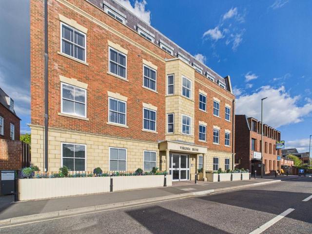 Virginia House, 35 51 Station Road. 1 bed apartment to rent £1,450 pcm £335 pw