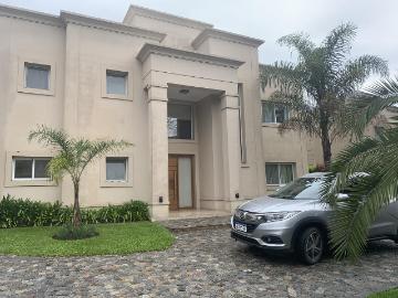 Virginia Mattio CSI 6752 Coldwell Banker Puerto Norte Group
