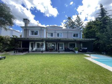 Virginia Mattio CSI 6752 Coldwell Banker Puerto Norte Group