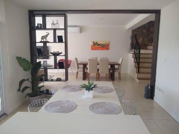 Casa en alquiler en Departamento Aguirre