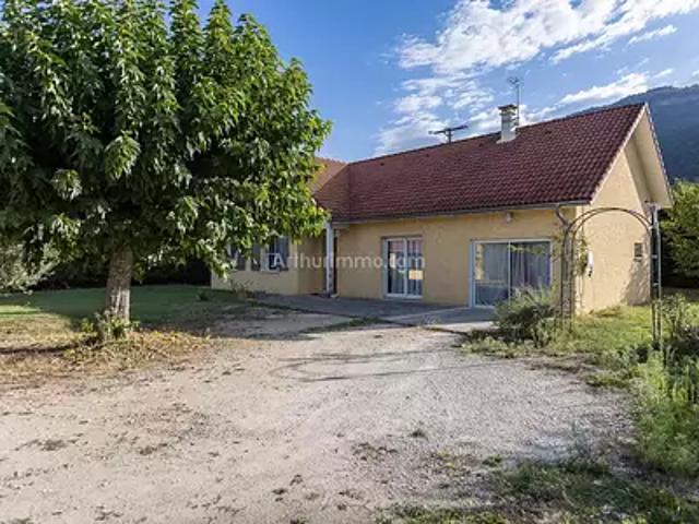 Virignin 01300 Achat / Vente maison 5 pièces t5 au dernier étage