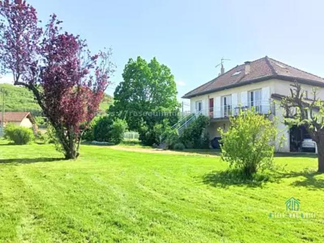 Viriville 38980 Achat / Vente maison 7 pièces t7 piscine terrasse