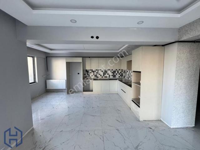 Vista Tower'da Harbert Gayrimenkul Güvencesiyle Satılık Daire