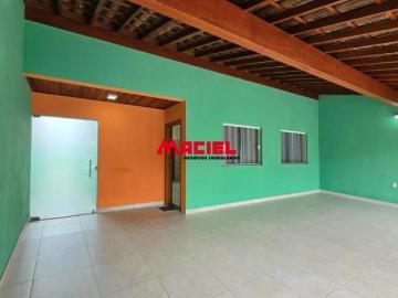 Vista Verde em Alto Padrão: Espaço, Conforto e Lazer Completo em uma Casa Impecável
