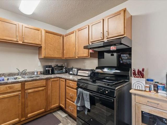 Vista Villa/River Run 2 Bedroom Apartment for Rent at 3649 10th Ave S, Great Falls, MT 59405