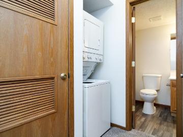 Vista Apartments 2 Bedroom Apartment for Rent at 6300 S 96th St, Omaha, NE 68127