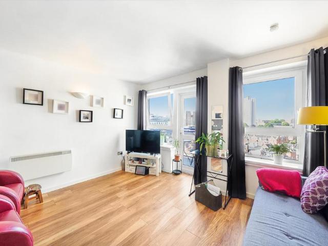 Vista Building, Woolwich 1 bed apartment to rent £1,650 pcm £381 pw