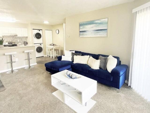 Vista Del Sol Apartments 2 Bedroom Apartment for Rent at 7100 Louisiana Blvd Ne, Albuquerque, NM 87109 North Wyoming