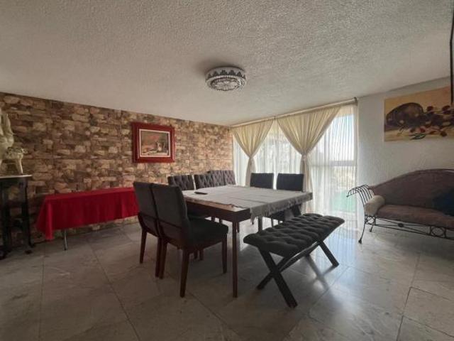 Vista del Valle casa en venta con jardín y salón de juegos