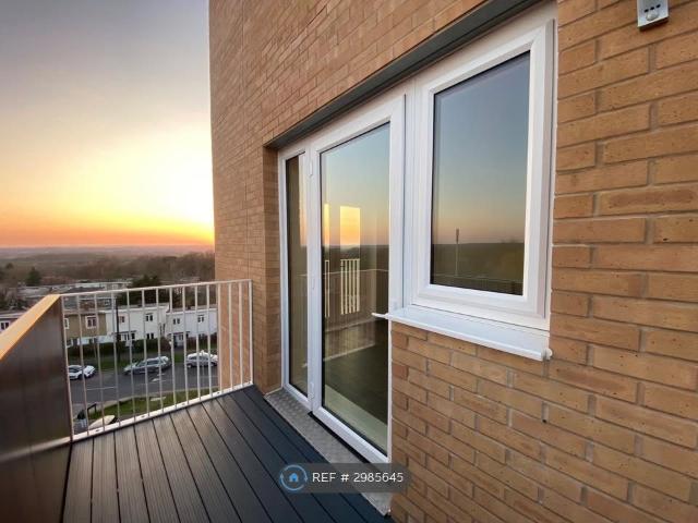 Vista House, Hatfield AL10, 2 bed flat to rent, £1,599 pcm | PrimeLocation