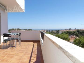 Vista Mar e Terraço Apartamento T3 para Venda em Cascais