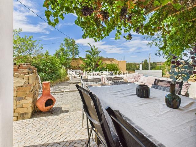 Vista para o mar e jardimEsta casa pode ser o seu sonho, lon. 117m² Vila Nova De Cacela