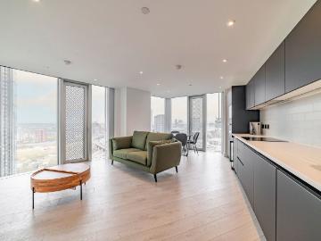Vista River Gardens, Trinity Way, Manchester M3, 2 bed flat to rent, £1,950 pcm | PrimeLocation