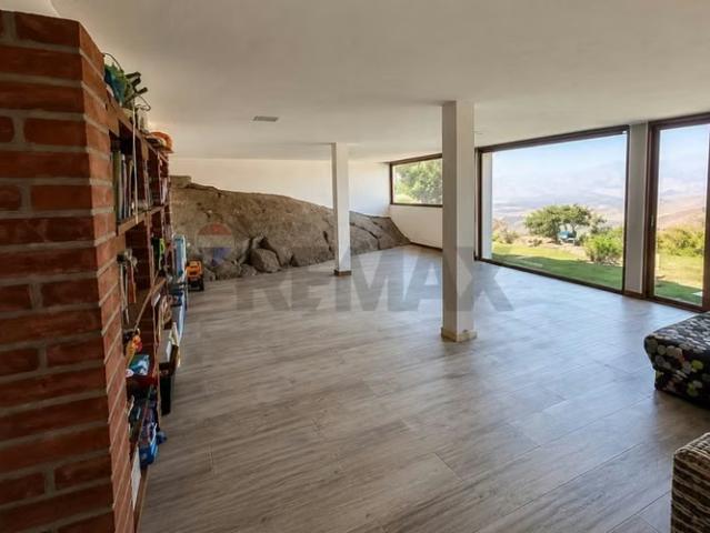 Vista soñada! 4 suites. Dunalastair / lincoln | 5 dormitorios por 21950.00 en Colina