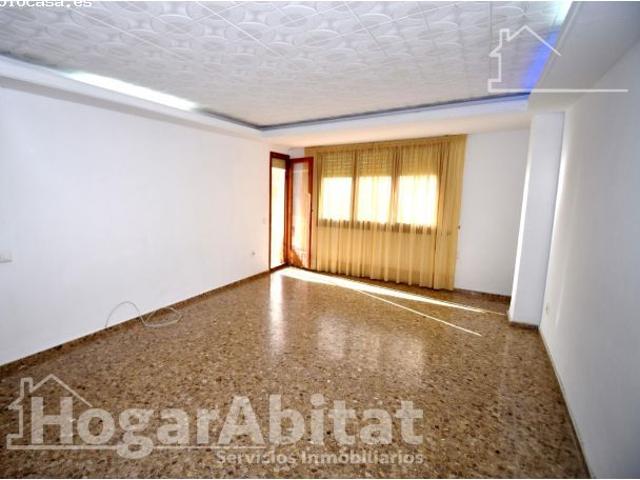 ¡VISTAS A LA MONTAÑA! ALTO, AMPLIO Y EXTERIOR CON BALCÓN Y ASCENSOR