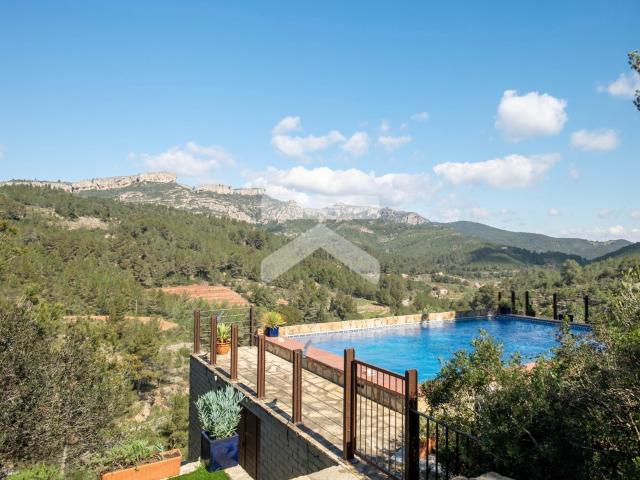 Vistas a la sierra, piscina panorámica y playa a minutos