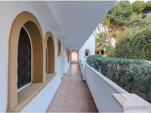 Vistas directas al Mar Mediterráneo Dúplex en la costa de Moraira a la venta
