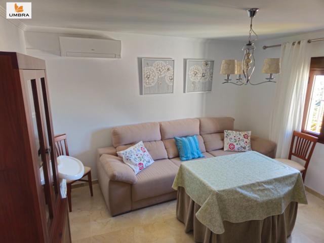¡Vistas espectaculares y luz infinita! Piso de 112m2 recién reformado en Alcalá de los Gazules