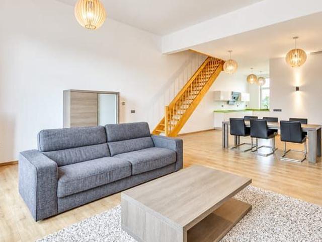 VISÉ – Duplex 3 chambres avec terrasse et parking