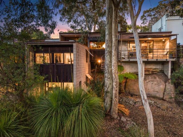 Visionary modernist architectural design embraced by its North facing landscape