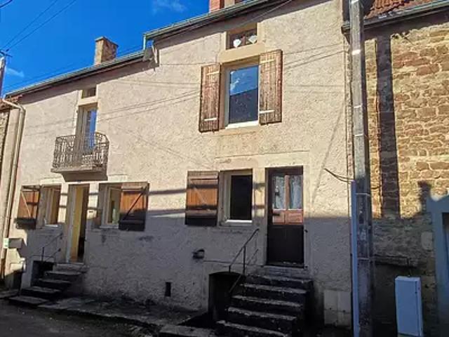 Vitteaux 21350 Achat / Vente maison 5 pièces t5 au dernier étage terrasse