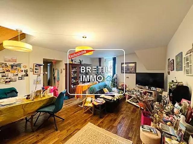 Vitré 35500 Achat / Vente appartement 4 pièces t4 au dernier étage cave