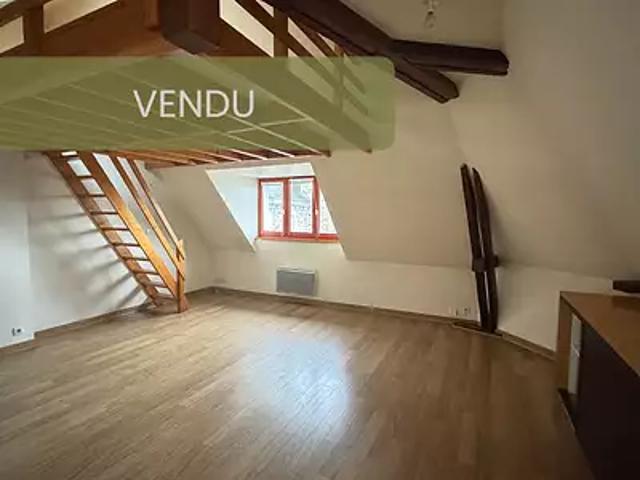 Vitré 35500 Achat / Vente appartement 1 pièce t1 au dernier étage