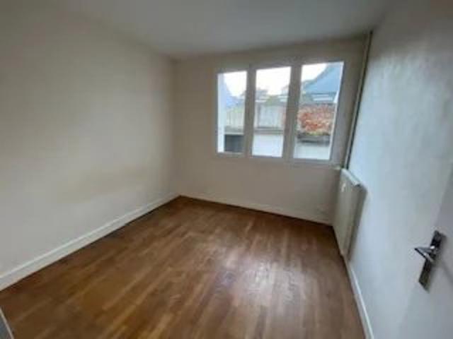 VITRE appartement T3 centre ville