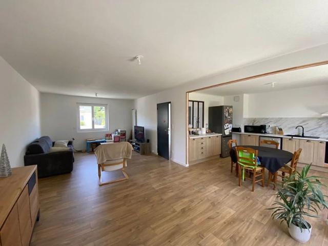 VITRE Maison T4