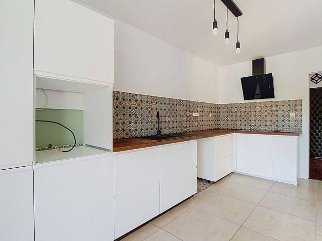 VITROLLES LE ROCHER À PROXIMITÉ DU VIEUX VILLAGE, T3 88,41 M² A