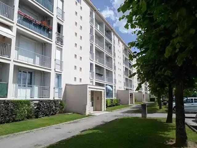 Vitry le François 51300 Achat / Vente appartement 5 pièces t5 cave