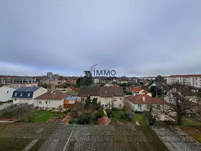 Vitry le François 51300 Achat / Vente appartement 3 pièces t3 au dernier étage