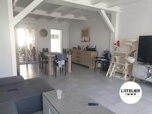 Vitry le François 51300 Achat / Vente maison 7 pièces t7 au dernier étage cave