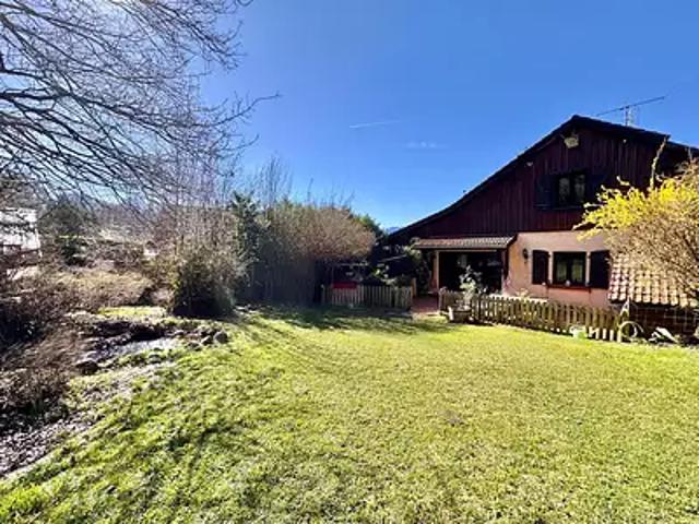 Viuz en Sallaz 74250 Achat / Vente maison 4 pièces t4 au dernier étage terrasse