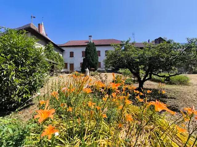 Viuz en Sallaz 74250 Achat / Vente maison 9 pièces t9 jardin terrasse
