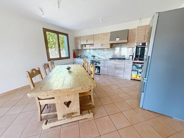 VIUZ EN SALLAZ – MAISON FAMILIALE 6 PIÈCES – 140 m² – VUE MONTAGNES – EMPLACEMENT RECHERCHÉ ?