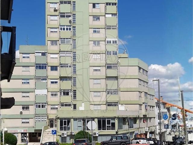 Viva neste exclente T2+1 no coração da CIDADE DA GUARDA, a m. 90m² Guarda