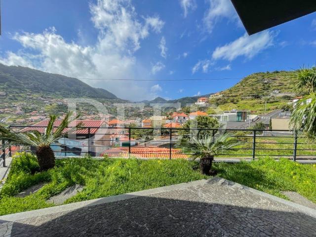 Moradia Contemporânea T3 em Machico Espaço, Conforto e Quali. 229m² Machico