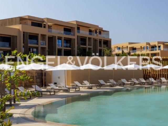 BEACH RESORT