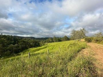 Viva o melhor de Mairinque em lotes de 500m²