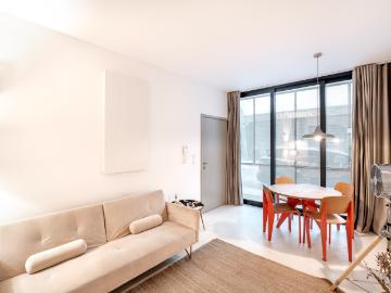 VIVA Old Street Homes Patio Apartment