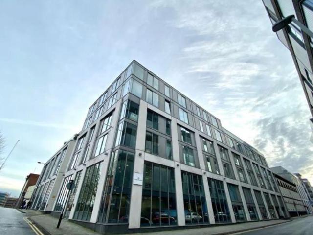 Viva Apartment, Commercial Street. 1 bed apartment to rent £1,150 pcm £265 pw