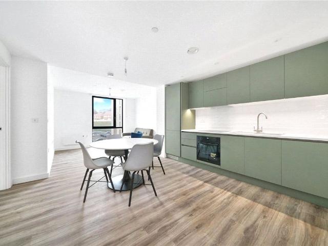 Viva Court, Kimpton Road, Luton LU2, 1 bed flat to rent, £1,325 pcm | PrimeLocation