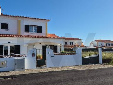 Viva Perto do Mar — Moradia T3+2 na Carvoeira