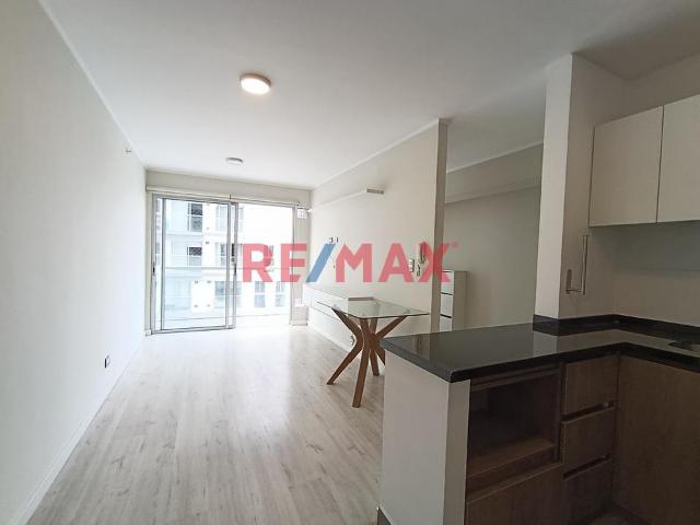 ¡Vive A 5 Minutos De San Isidro! | Zona Privilegiada| Alquiler De Departamento