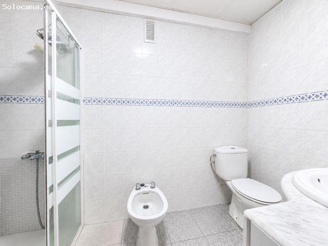 Vive a solo 20 metros del mar | Piso con vistas a la bahía en La Rábita – Costa Tropical